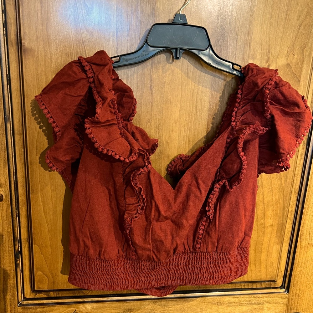 Express v neck ruffled top Sz L